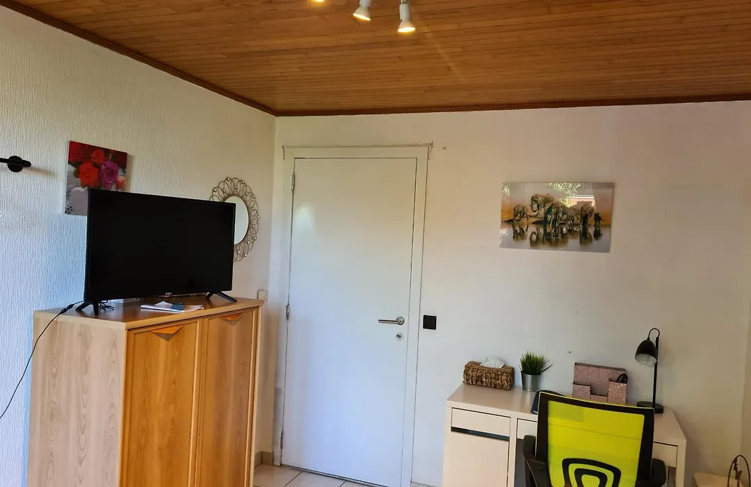 Homestay Gent-Merelbeke self check-in service-1