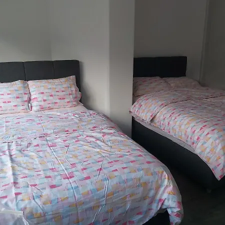 Sint-Pieters Station Rooms-2